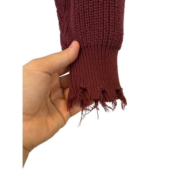 Forever 21 Cropped Distressed Maroon Sweater V Neck Size Small S - Picture 4 of 7
